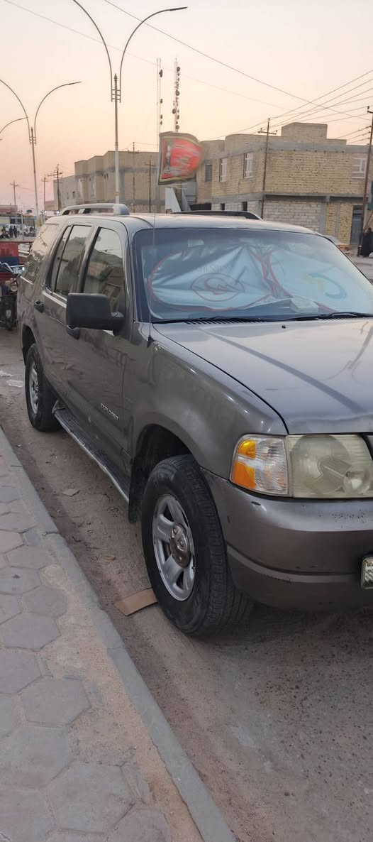 فورد اكسبلورر ستيشن 2004 محور اوتوماتيك مكينه 3000
لون نفطي خاليه من ضربه وتبديل.بصره مشروع وطني‏45ورقه‪***********‬‏
