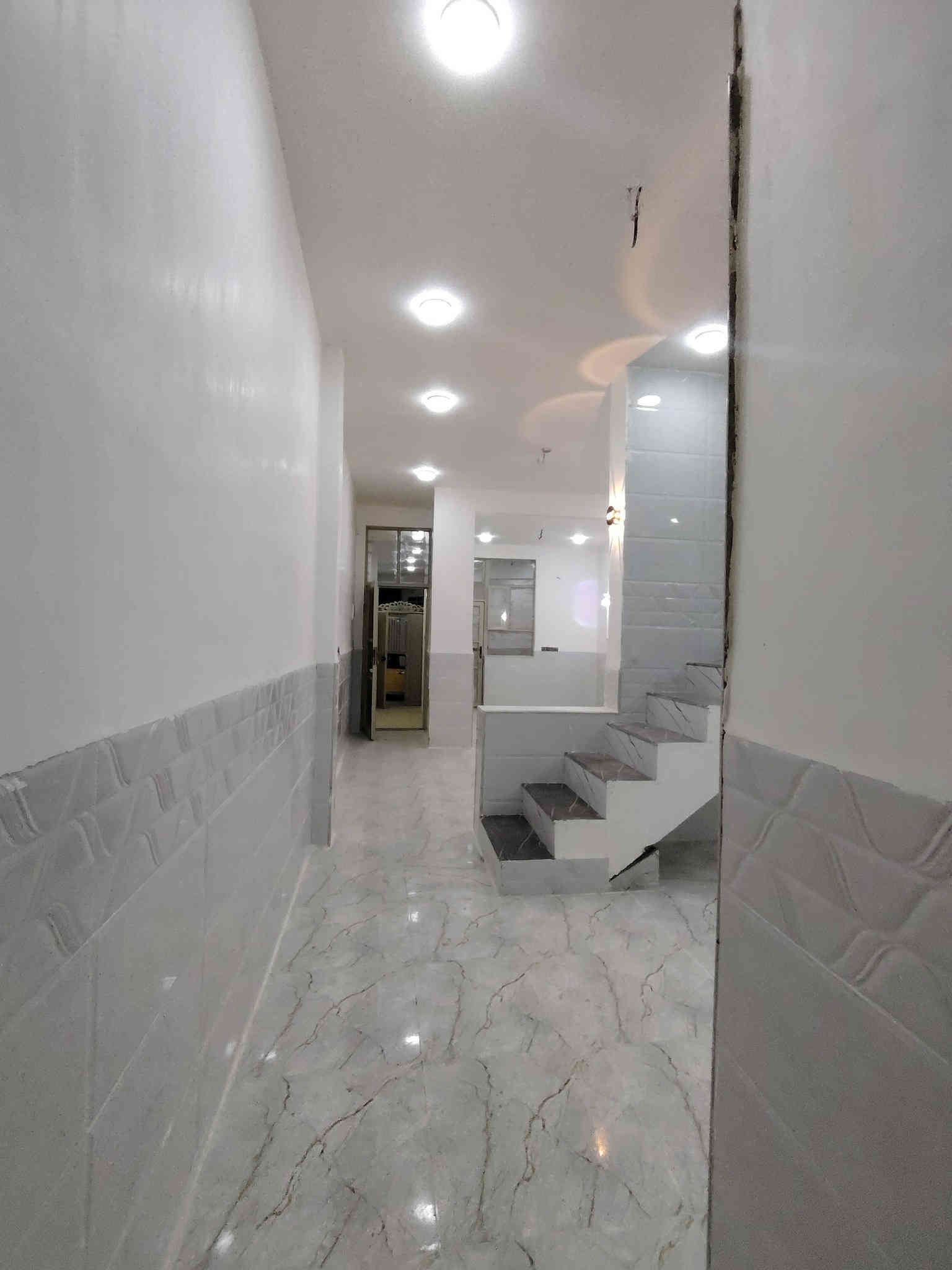 سارع بلحجز بلاش بيت للبيع السعر 32 مليون وبي مجال مساحه 90متر عنوان نجف مقابل ملحق قريت الغدير  ***********
