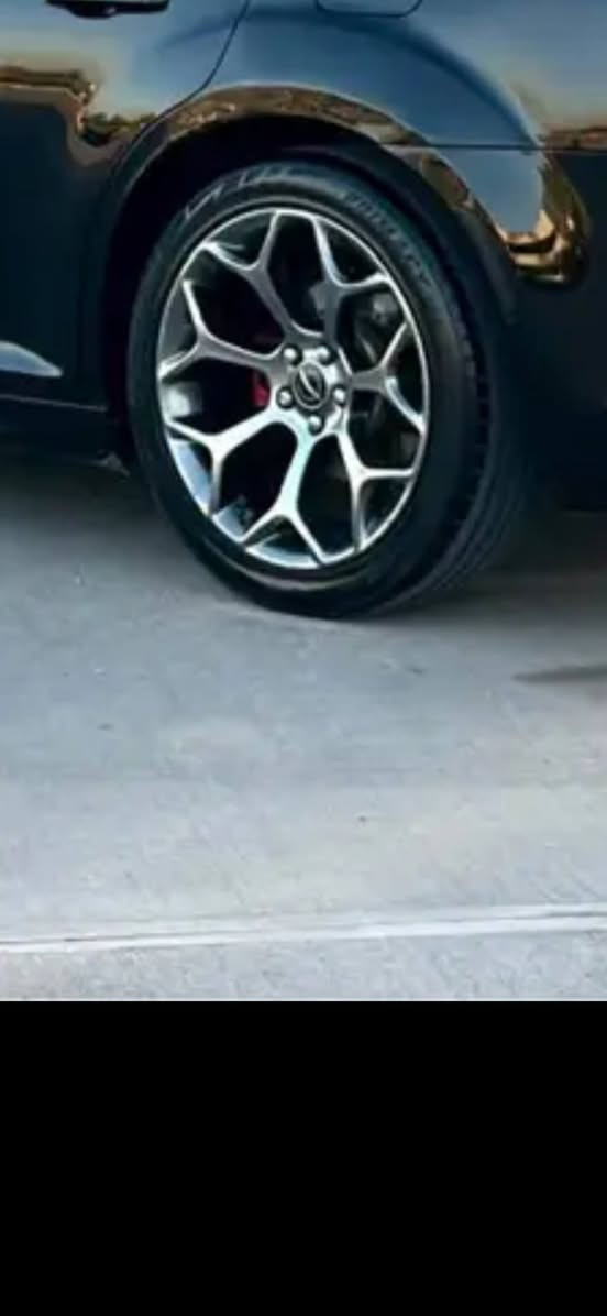 السلام عليكم شباب ويلكب حجم ٢٠ عنكبوت اصلي بي تخم تاير اخوجديد زوج ٢٧٥ ٤٠ ٢٠ زوج ٢٤٥ ٤٠ ٢٠ الويل لاضربه ولافطر ولالحيم للبيع اومراوس حسب القناعه فرق اوبدون فرق حسب ويلك واني خادم للجميع اخوتي العنوان بغداد البلديات *********** جارجر اوبامه دورنكو جيب
