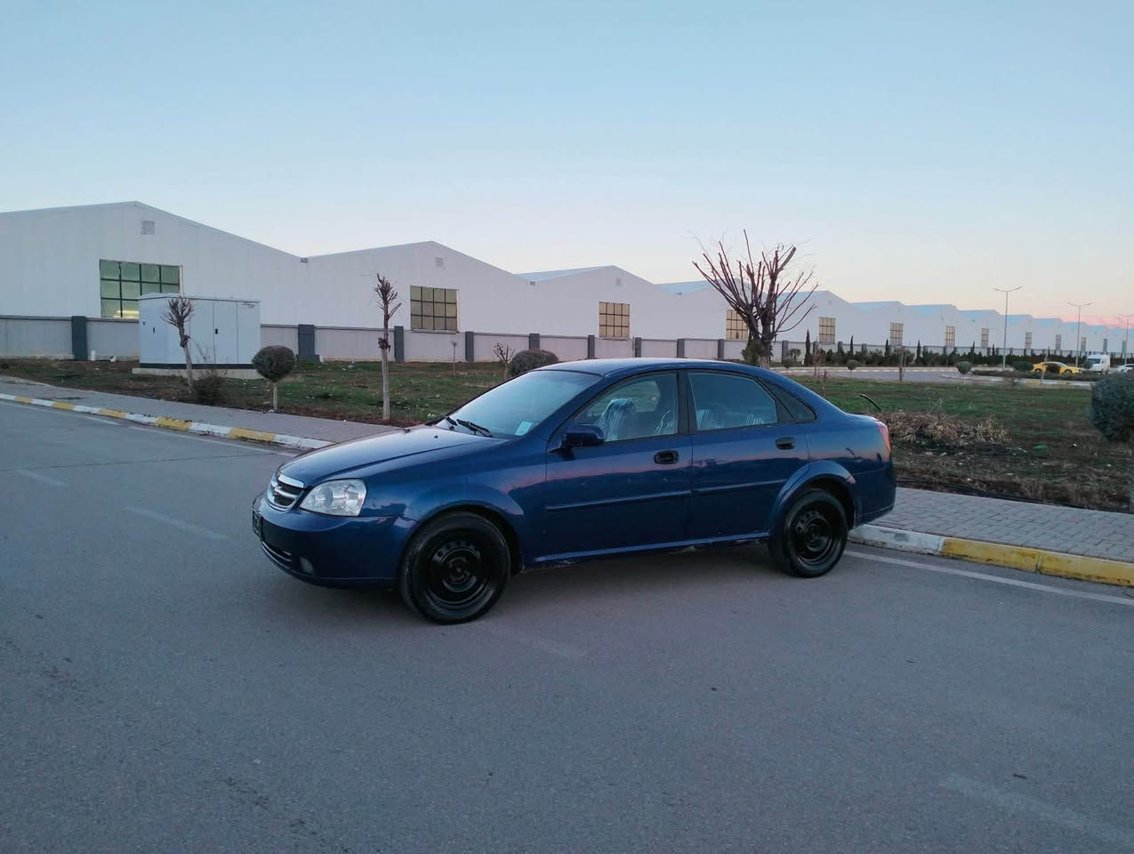 سلاوى خواتان لبيت 
هاتينه وه به سه ياره يه كى نمونه له جوانى 
ئوپترا موديل ٢٠٠٤ نمونه له جوانى مالى دوست 
گير عادى گيرو مه كينه و ئازرمو ئه وه ليات و براوه به شه رت ئارم پلاسيك و سه نه وي ده عامى بو ده عامى به شه رت هيج مه سروفى 
نيه ده عمو ليدراوى نيه  جوار تايه ى تازه هيج مه سروفى نيه بو زانيارى زياتر تيل بكه ***********يا ن 0751 057 4748
ناونيشان سليمانى 
نرخى ٤٦ كه لاو كه ميك معامه له يه 
شاشه ىايپاد دخان, السليمانية
