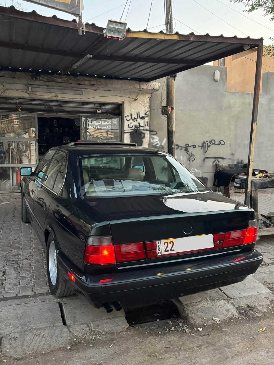 موديل 91 
بدون ضرر 
كير اوتو 
مصبوغة جمالية 
السنوية منتهية 
كهربائيات كامل 
دفتر بانزين بيها 
4جوم كهرباء 
سقف سلايت
بجم عريض
*********** كركوك, العراق
