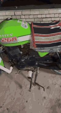 السلام عليكم دايوان نفخ موديل 2023 كفاله عامه فولل دراجه اوراق اصولي حتئ گمرگ مدفوع مكينه ما مفتوحه خلاص برغي ما ملعوب بيها حجم المحرك 150 الون اخضر  دراجه مال جناي كفاله عامه من كلشي السعر 1950وبيها مجال حگ الجيه مكاني كربلاء السياحي رقمي ***********
