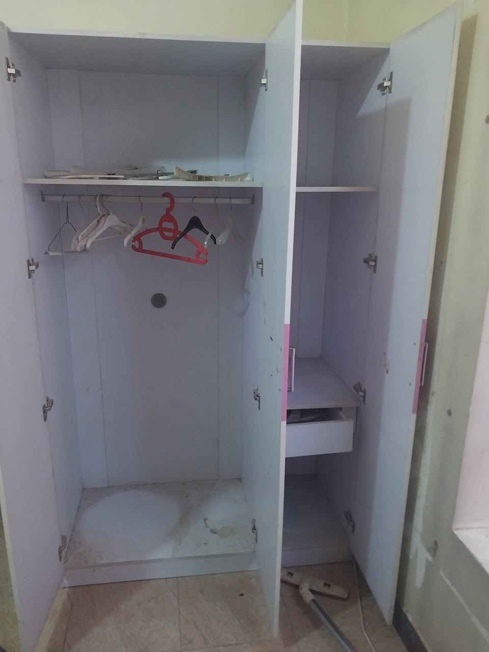 السلام عليكم
غرفة اطفال 
السعر ٣٠٠


**إذا كنت صاحب هذا الإعلان وتريد حذفه لأي سبب، رجاءا أرسل رسالة إلى الدعم الفني**