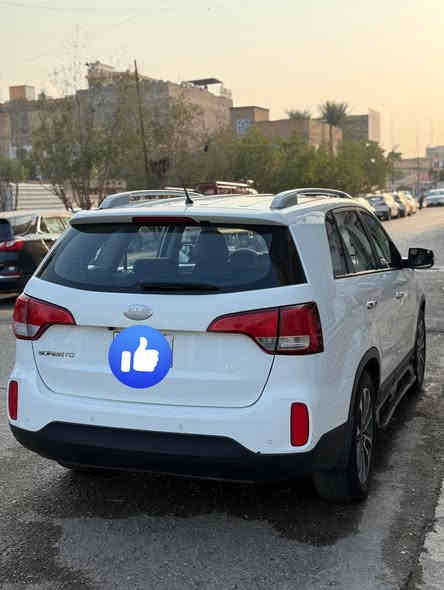 سورنتو 2013 شكل ال 15  خليجي مكفولة 
السيارة فول مواصفات عدة الفتحة
محرك 4سلندر 2400 دوش 
7 راكب + 3 قطع تبريد + كشن قلاب
مري شفط
تحكمات ستيرن 
مثبت سرعة
كير عصا
كاميرا وحدة  
تخم تايرات
رقم واسط بأسمي تحويل مباشر 
 السعر 158 وبيها مجال قليل للشراي 
مامتواجد ع الفيس 
***********
