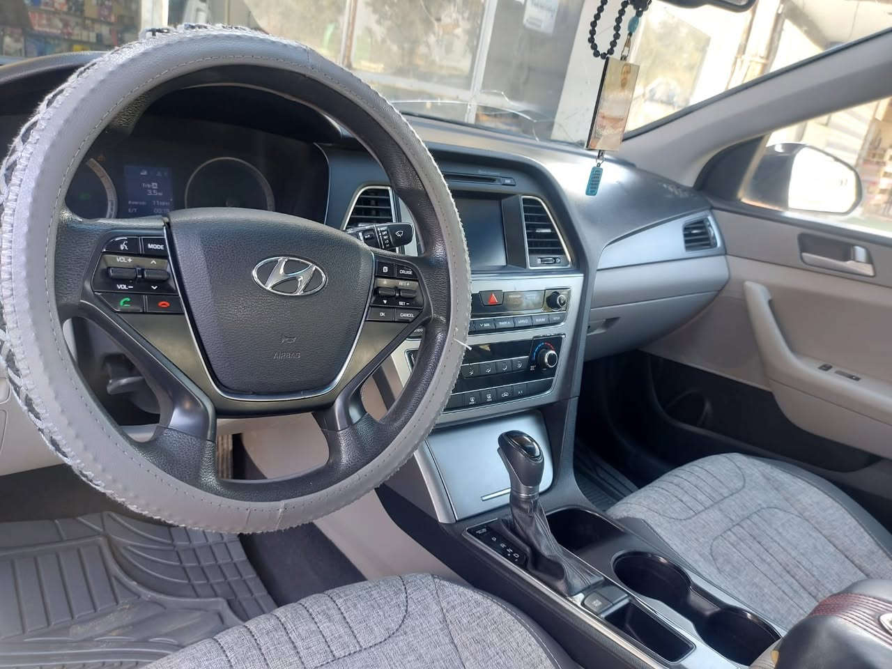 السلام عليكم سوناتا 2016 واريد امريكي كلين السياره وصوره الحادث موجوده فقط باب كلير بدون ضرر او تبديل سياره ليبل واحد سياره جديده وجاهزه مكينه وكير وتبريد مكفولات سياره جاهزه ع اخر حبايه 
مكاني نجف كوفه 
السعر 112 وبيها مجال 
الاتصال *********** النجف, العراق
