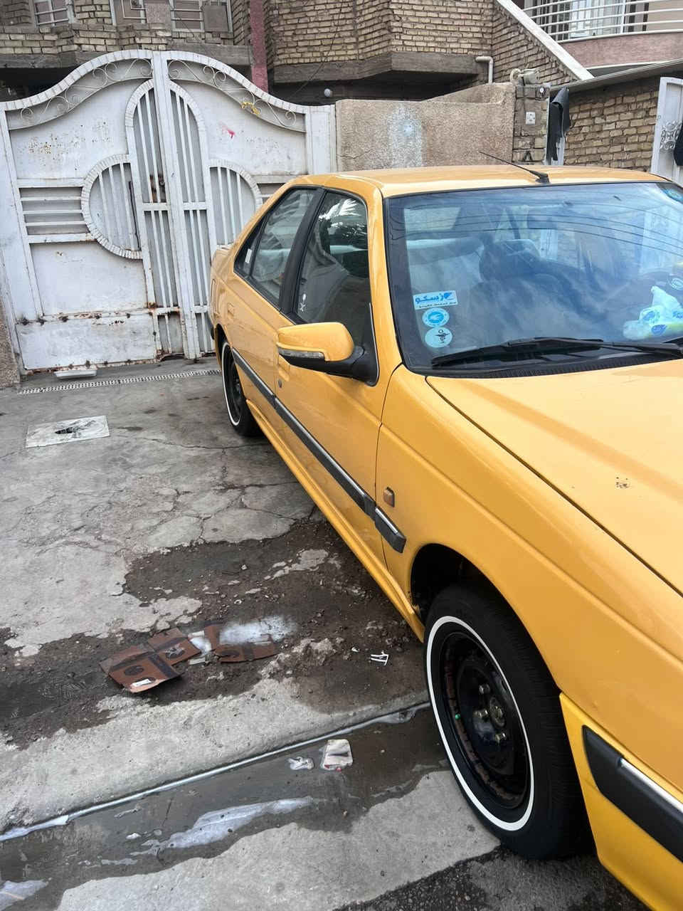 السلام عليكم بيجو بارص ٢٠١٥ سياره خير من الله مناقصها اي شي بيها ضربه ربع بنيد فقط والباقي كله مكفول كهربائيات كلها شغاله كير ميكنه مكفولات تبريد تدفىه كله شغال وثلج  رقم بغداد تحويل ثاني يوم 
السعر 45 وبيها مجال بسيط 
للاستفسار :***********
