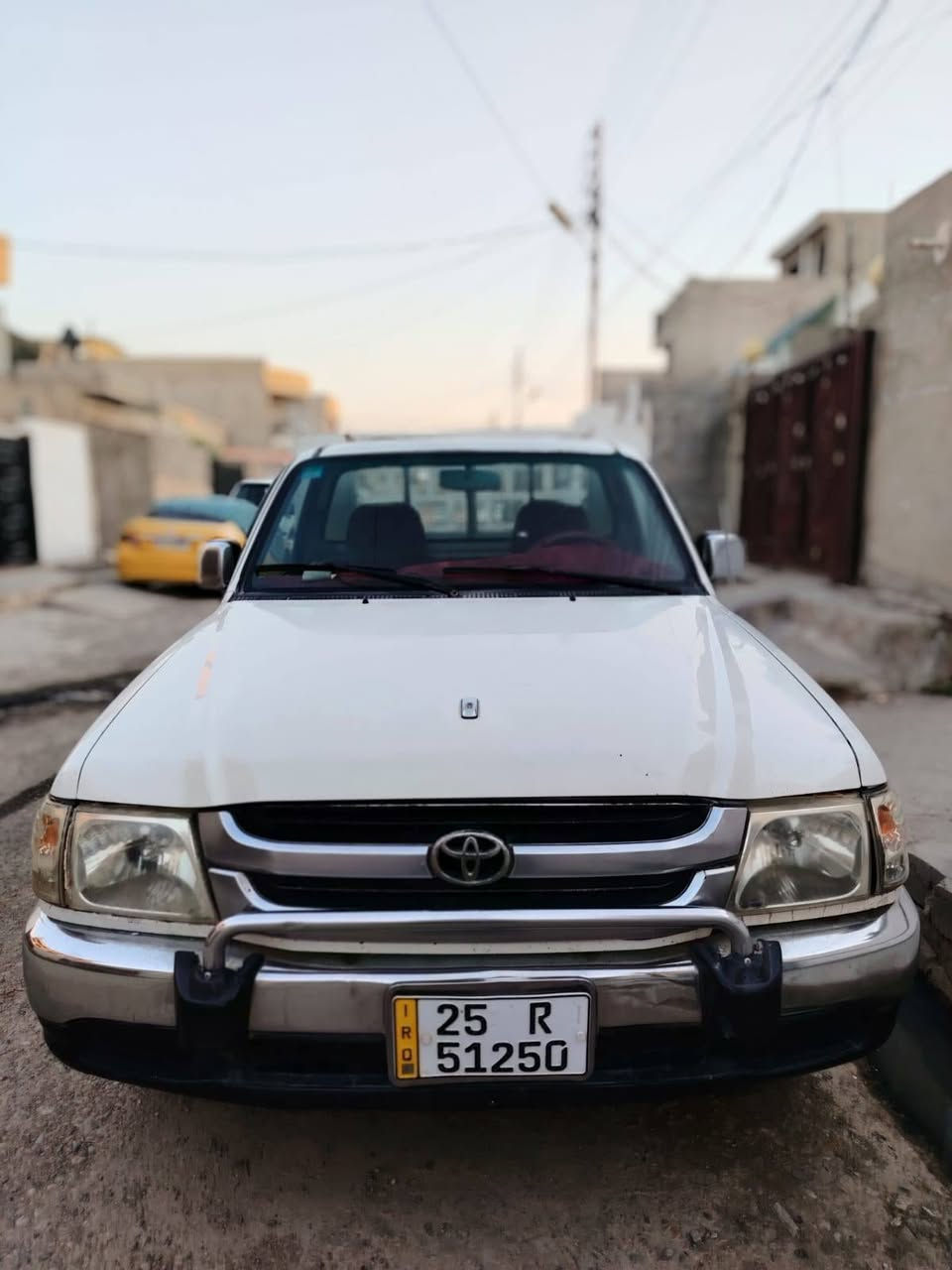 للبيع..
 تويوتا هايلوكس 2002 رقم كركوك السعر 100$وبيها مجال مكان السيارة كركوك الحي العسكري.
***********
***********
