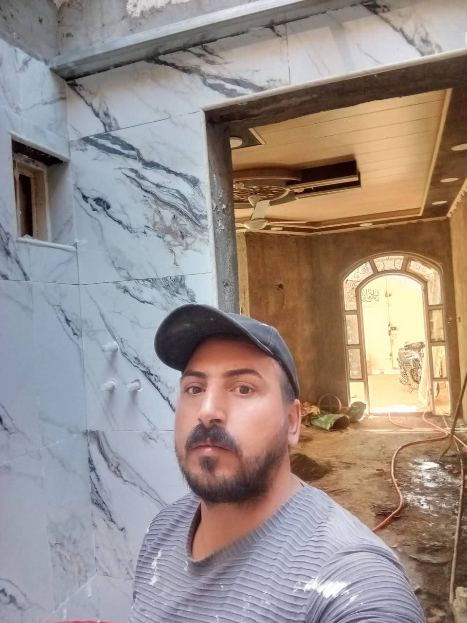 السلام عليكم خلفه سيراميك بورسلين كاشي شغل هندسي *********** في النجف الاشرف بي واتساب او مراسلتنا على الصفحة
