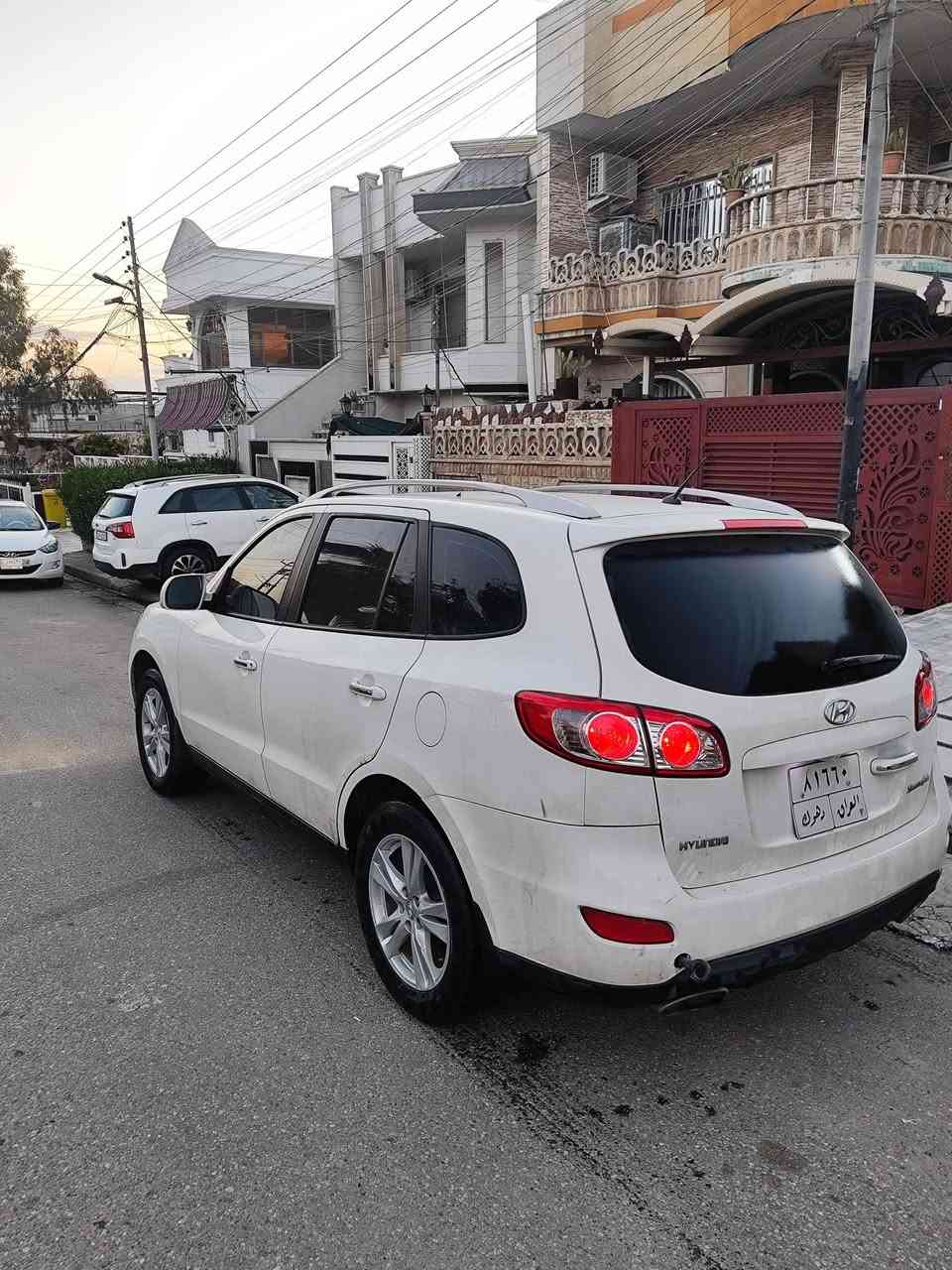 سلام عليكم  سياره سنتافي موديل 2011 فول مفول بصمه واحد على واحد سياره جاهزه من كلشي مال بيت محرك 4 شرط ما مفتوح شرط محرك كير سياره احلى من بل صوره سياره  جاملغ المامي شبر ونص صبغ  بدون دواخل اي لاسفسار *********** بي واتساب
