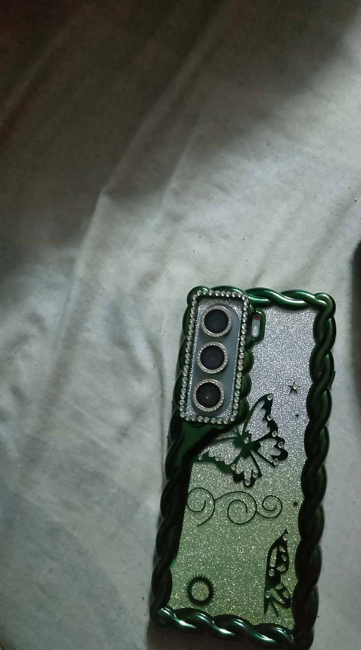 كامون TECNO CAMON 40 Proالبيع جهاز مستخدم 3اشهر فقط بعده جديد ويا كارتونه وكفر فقط سعره 250قفل يشغل 120فريم


**إذا كنت صاحب هذا الإعلان وتريد حذفه لأي سبب، رجاءا أرسل رسالة إلى الدعم الفني**