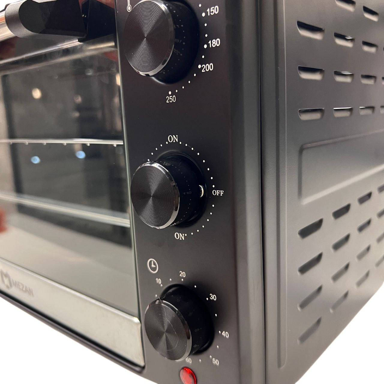 �✨ ارتقِ بطبخك مع الفرن الألماني الذكي! 🇩🇪👨‍🍳
فرن كهربائي سعة 48 لتر للخبز والشواء والتحميص باحترافية وسهولة.
يتميز بـ شواية وسياخ دوارة لنتائج شواء مثالية 🍗✨

⏱️ مؤقت 60 دقيقة مع إيقاف تلقائي،
🌡️ تحكم دقيق بالحرارة و 4 مراحل تسخين
🔥 عناصر تسخين ستانلس ستيل لكفاءة أعلى

يجي ويّاه صينية خبز + رف سلكي
قدرة قوية 2600 واط بحجم مناسب لكل مطبخ.

خلي أكلك أطيب… وشغلك أسهل! 🍕❤

السعر 60+التوصيل 3000


**إذا كنت صاحب هذا الإعلان وتريد حذفه لأي سبب، رجاءا أرسل رسالة إلى الدعم الفني**