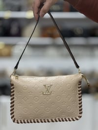 لويس ڤيتون • جلد طبيعي • ٣ خانات