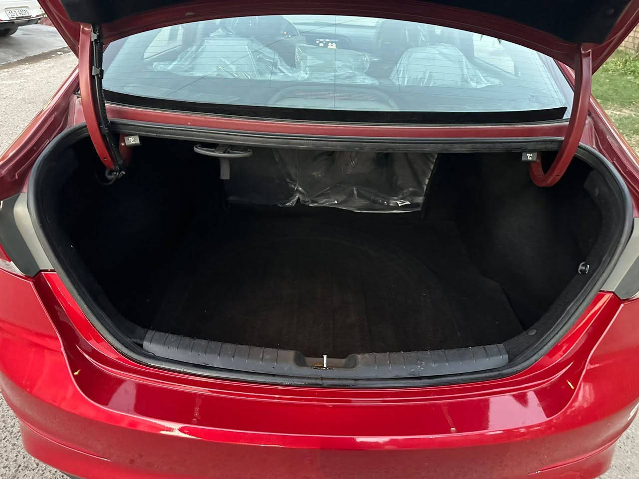 سلام عليكم شباب عندي النتره 2017 أمريكي حادث بس البنيد بدون دواخل شرط الفحص رقم سليمانيه دولي رقم وسنويه وهزه جديد باسمي مكانه بغداد جاهزه من كلشي  *********** بغداد, العراق
