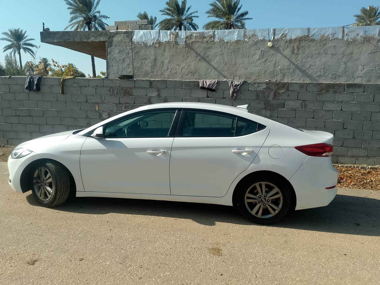 السلام عليكم النترا موديل 2018 سونارها موجود سياره خير من الله رقم الهاتف *********** مكان كربلاء قرب سيطرة الابراهيميه  السعر 113 وبيه مجال
