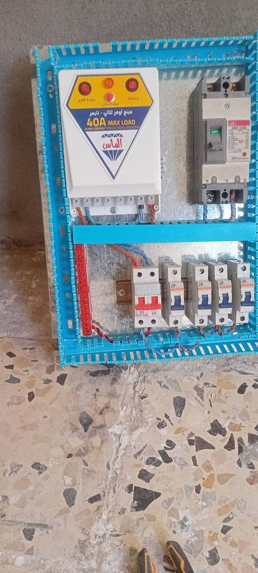 السلام عليكم كهربائي متفرغ للعمل في اليومية او القطعي  التواصل ***********

نموذج  عملي 👇
