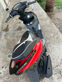ماكس عدلة للبيع ما بيها اي نقص كلشي شغال  تواصل واتساب 07742748114