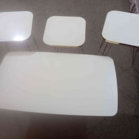 طاولة • ديكور منزلي