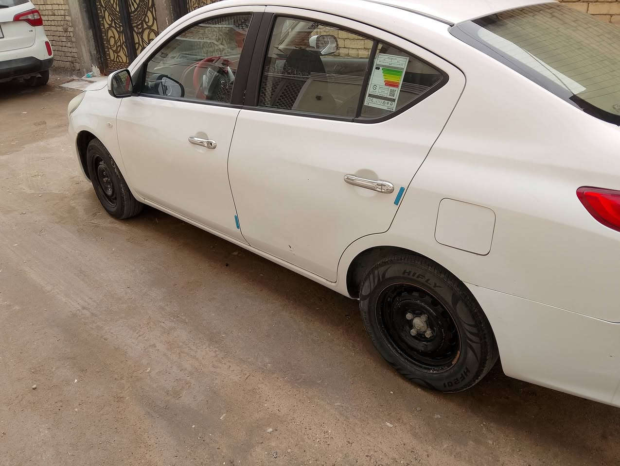 السلام عليكم نيسان صني هندي ام البليته الزركة 19 بيه 3 قطع صبغ بنيد وجاملق وباب ماشية 160 كيلو كير محرك مكفولات وبيه بارد شوف العين السعر 87 وبيه مجال البصرة شط العرب قرب الجسر الايطالي  *********** واتساب بي
