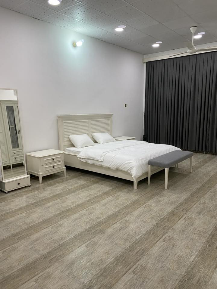 🔥فرصة ذهبية للي يدور دار جاهز للسكن 🔥
🏡 دار للبيع – بناء حديث درجة أولى
📍 حي النداء / منطقة 46
خلف المتنزه، قريب من الشارع العام، قرب مندي زمزم
المساحة: 100 م² (5×20)
عدد الطوابق: طابقين
تفاصيل الدار:
🔹 الطابق الأول:
 • صالة استقبال
 • مطبخ
 • غرفة نوم
 • حمام داخل المنزل
 • حمام خارجي
🔹 الطابق الثاني:
 • غرفتان نوم
 • حمام
 • سطح
السعر: 145 مليون دينار
للأستفسار  ‭0780 856 3525‬

#دار_للبيع
#حي_النداء
#عقارات_العراق
#فرصة_مميزة
#بيت_عمر
#بناء_حديث
