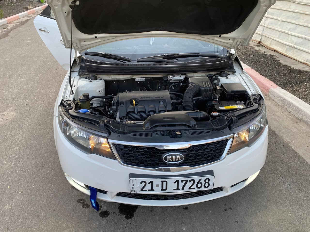 السلام عليكم ورحمة الله 
للبيع كيا سيراتو ٢٠١٣ 
رقم سليملنية باسمي 
السيارة كفالة عامة من الضربة والصبغ والتبديل 
بيها مكان واحد بارد فقط  وممبين بالجاملغ الامامي عكس السائق 
مكينة ١٦٠٠ دوش
عارضها ب١١٨ وبيها مجال بسيط جدا 
مكاني حي العامل 
الشراي يتصل ويدلل
***********
