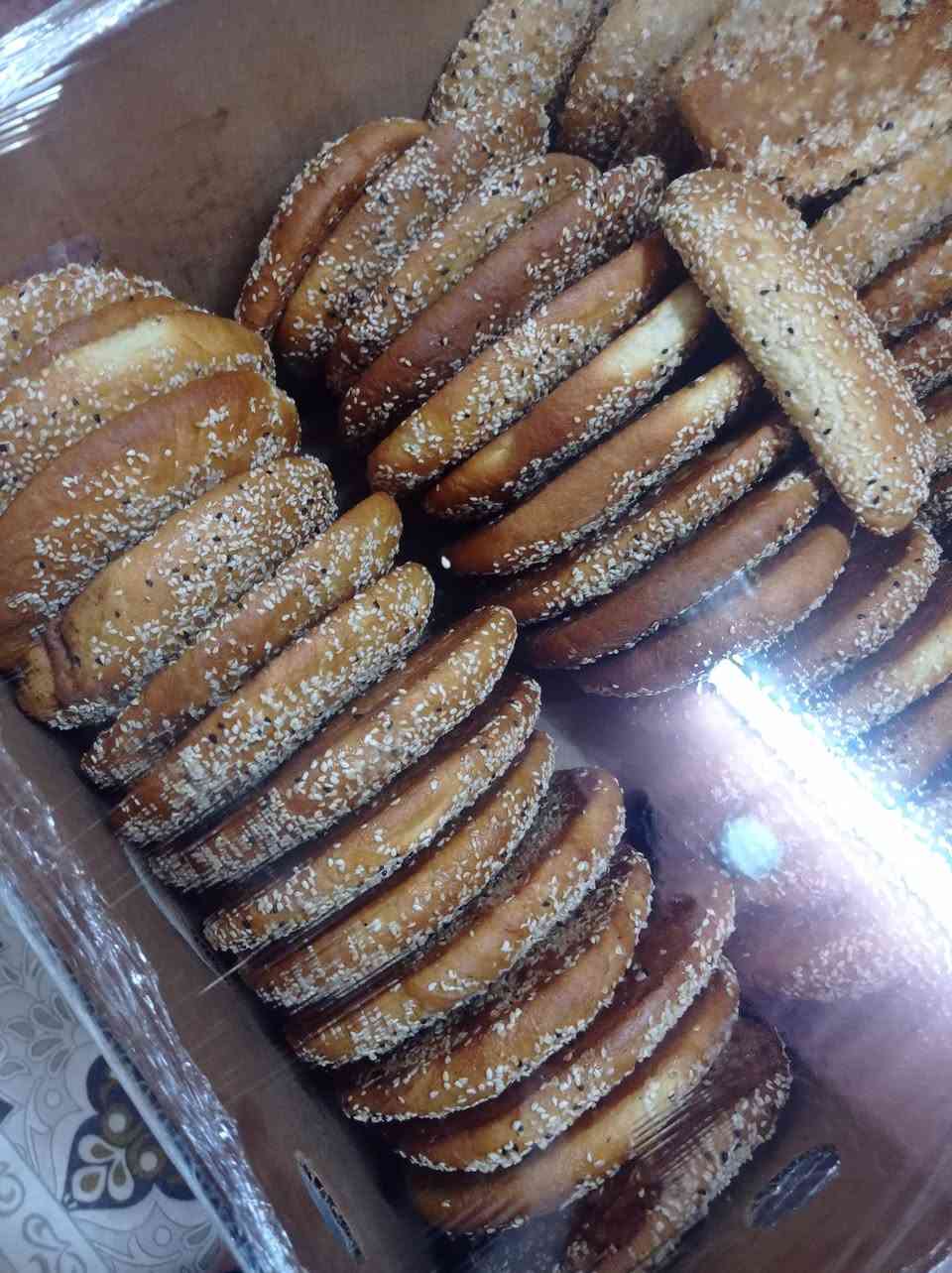 السلام عليكم
يوجد كيك ابو السمسم سعر الكيلو ٣٠٠٠ جديد من الفرن بدون حجز 

يوجد جرك مال توزيع قرايات وتعازي حسب الطلب ولازم حجز قبل يوم يجيك حار من الفرن مباشرتا شغل درجه اولى نفس الي بالصورة ٧٥ قطعه سعرهن ٤٠ الف مع كيس نايلون صغير للتغليف مجاني والي يريد كميه أكثر ماكو مشكله بس لازم حجز قبل يوم ماكو جاهز نشتغله حسب الطلب الي يريد خل يراسلني 
يوجد توصيل لكل احياء النجف


**إذا كنت صاحب هذا الإعلان وتريد حذفه لأي سبب، رجاءا أرسل رسالة إلى الدعم الفني**