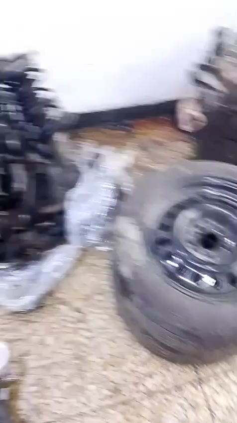 سلام عليكم ليوم تم وصل محركات وضفير وقاعد فقوزات ومروح والحمد لله مثل ما وعدنكم كل ما هوه نضيف وجديد اخوكم سجاد كهربائي 
***********
