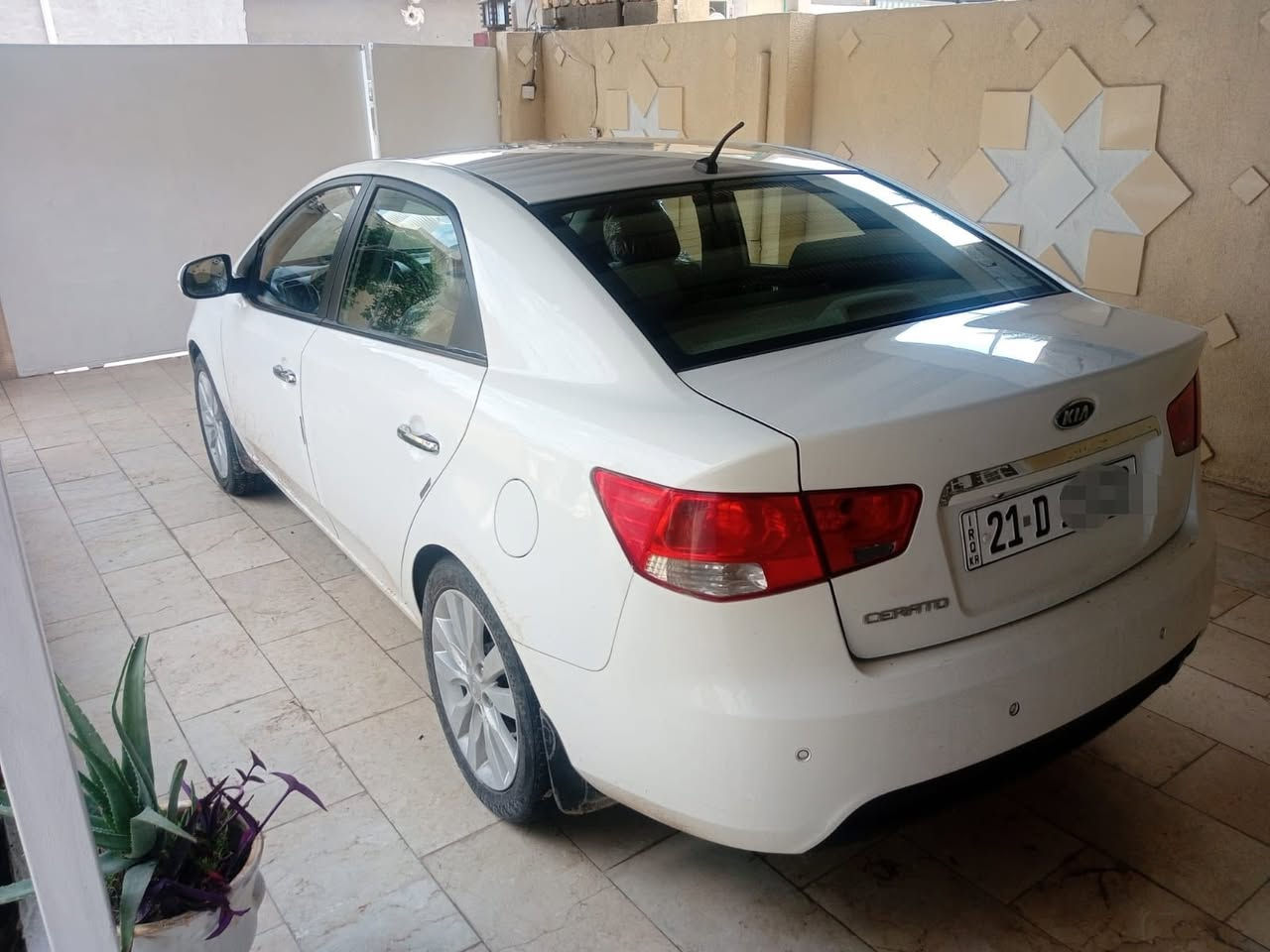 كيا سيراتو موديل ٢٠١٢ محرك و كير مكفولات سنوية جديد رقم جديد بسمي.  تحويل و وكالة  بشرط ماشية ١٦٠  سعر ١١٠ بيها مجال 
*********** مكان سيارة كلار
