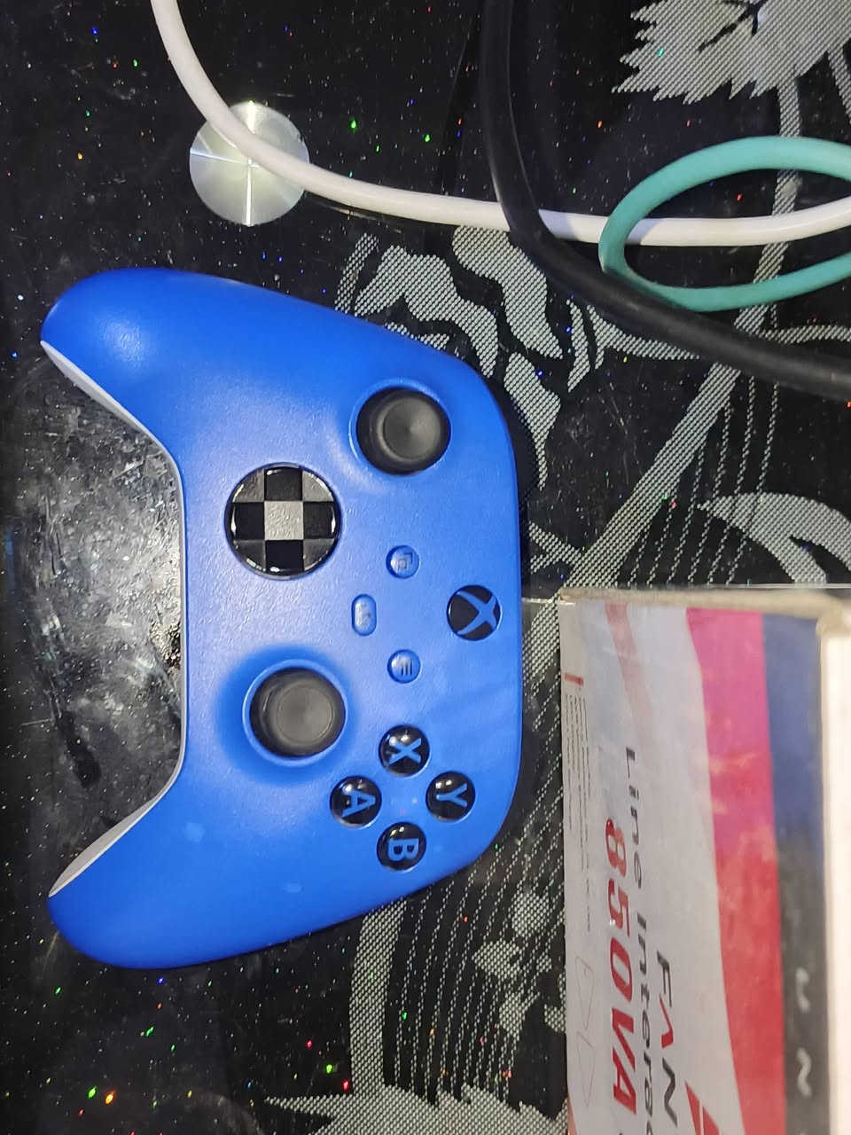 اكس بوكس سيرس اس
السلام عليكم
جهاز اكس بوكس سيرس اس 
ذاكرة 512
الجهاز لا مفتوح ولا مبدل بيه شي
جويستك لا اصلية 1
كامل ملحقاتة 
الجهاز نضيف النضافة 99٪
للتواصل ***********
السعر 385 وبيه مجال للشراي
