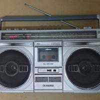 راديو مسجل سانيو • من ١٩٨٠ • ٦ بطاريات