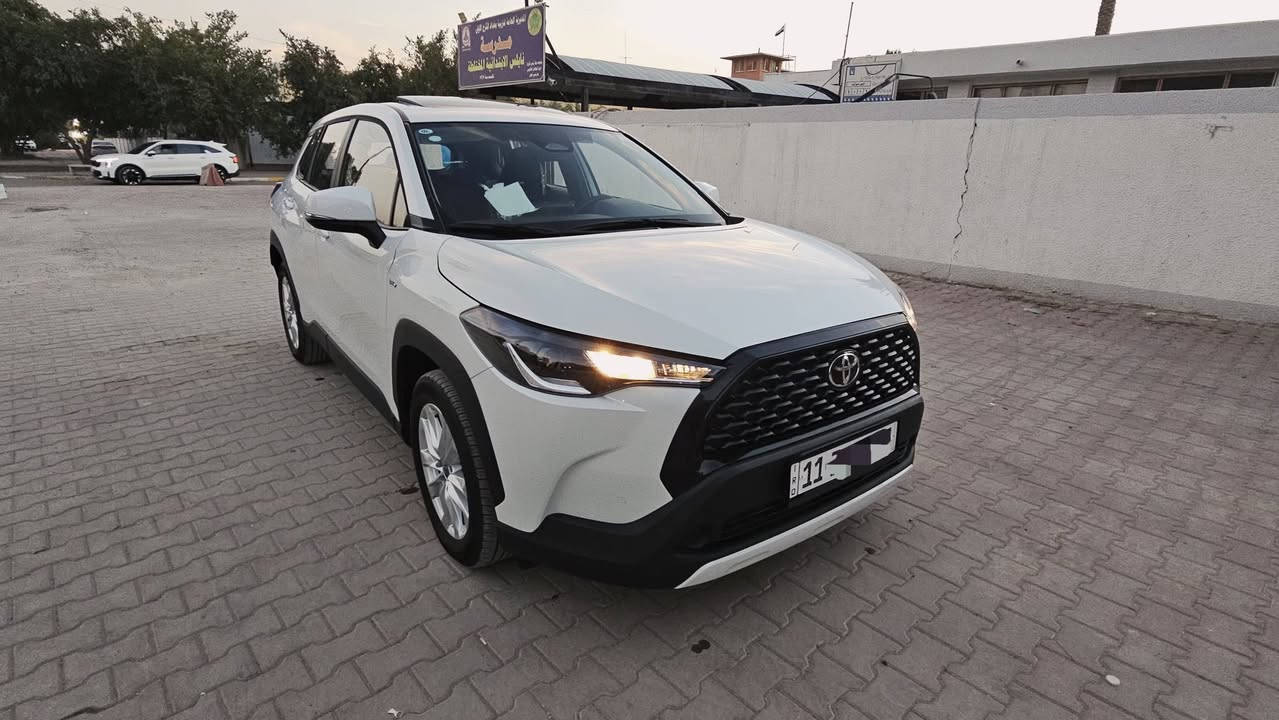 السلام عليكم 
كورلا كروس ٢٠٢٥ خليجي كفاله عامه باسمي 
المواصفات 
بصمه 
سلايد 
تبريد قطعتين  
ماشية ١٥ الف 
عارضها ب٢٧ مليون و٣٠٠ وبيها مجال 
مكان السياره بغداد اليرموك 
***********
