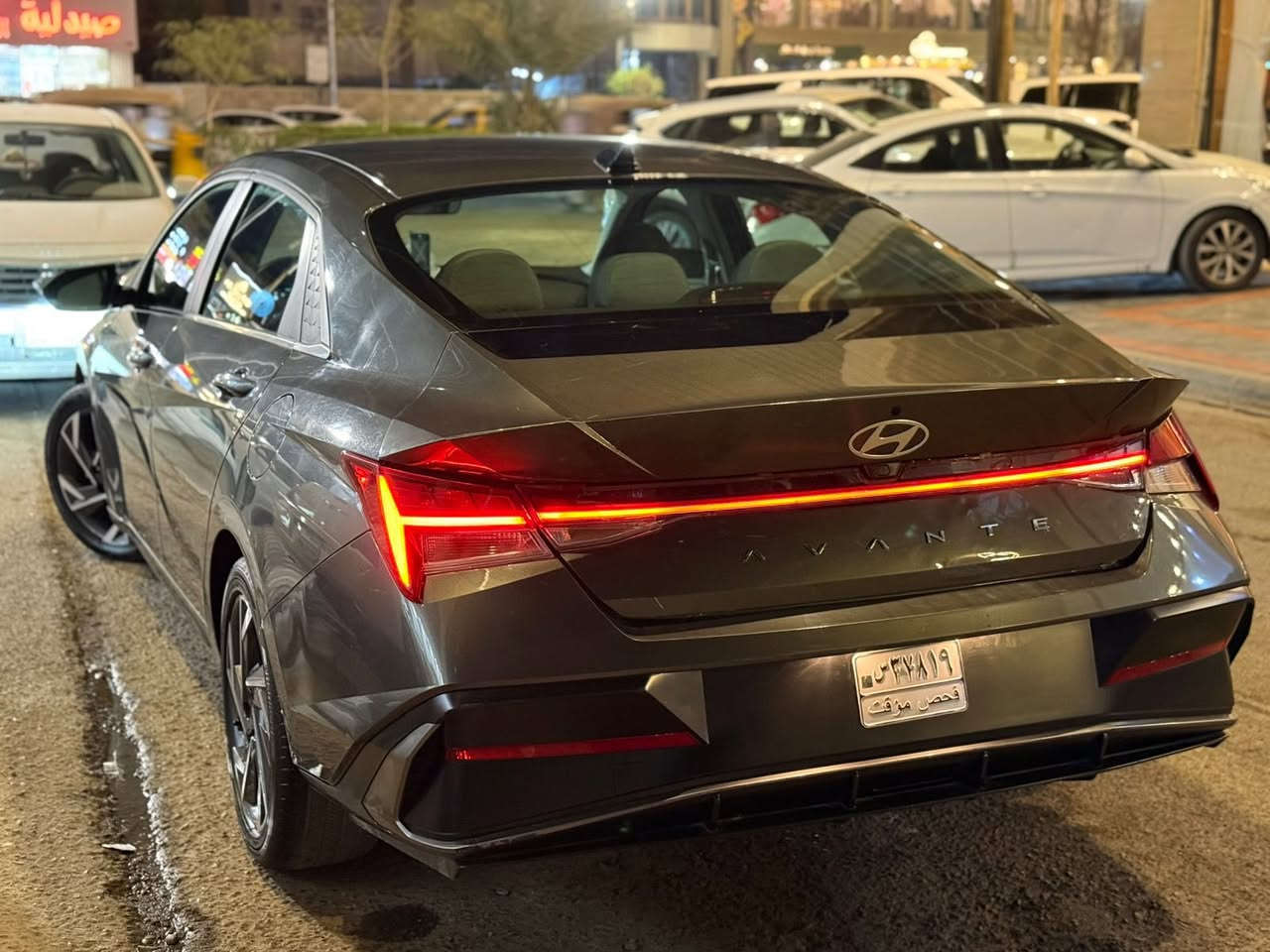 سلام عليكم
هيونداي النترا 2025 وارد امريكي 
بصمة
فتحة
لد امامي وخلفي
جلد
كراسي كهرباء
مكينة 4 سلندر 2000
تشغيل عن بعد
اوتو هولد 
سايد بريك دكمة
اشاير بلمري
كير اوتو + عادي
تبريد بيانو
شاشه ديجتال كاملة
mode drive 
مانع انزلاق 
مانع انحدار
شاحن وايرلس 
جام اوتو 
تبريد قطعتين 
سماعات Bose
ماوس باحث
تحكم ستيرن جهتين
كراسي تدفئة
السيارة جديدة جدا ومكفولة من الصبغ بيهة تبديل جنطة وبارد بل جاملغ الخلفي الايمن وتبديل البنيد قطع اصليه 
رقمي ‭٠٧٧١ ٧٤٣ ٩٤٤١‬ 
اخوان رجاء مكلف بلنشر رقم صاحب السياره بلمنشور
