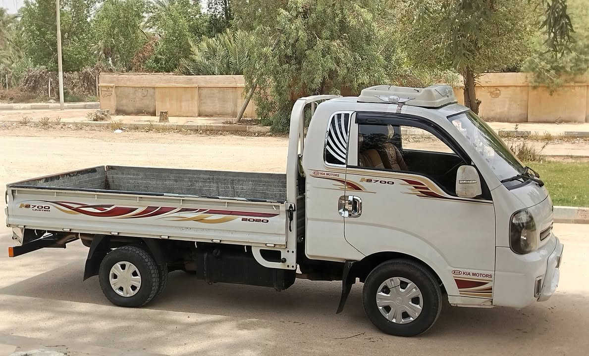 كيا بنكو 2017 رقم بابل  انكليزي سنويه مجدده 2031 السياره مكفوله كفالة عامه من ضربه وتبديل وصبغ وبارد  تخم تاير حداديه جديده مكينه شرط ممامفتوحه2700  دوشمه جديده  السياره جديده مال جناي سنتر الك شغال السعر 110 وبيه مجال *********** المكان النجف مشخاب
