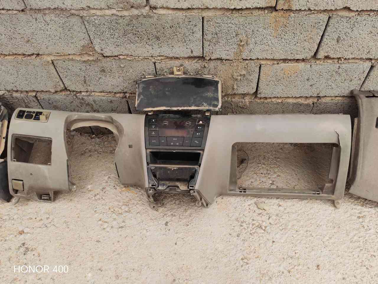 السلام عليكم عندي هاي الغراض بسعر مناسب جدا الي يحتاج شي يتصل ومراح اقصر وياه
***********
