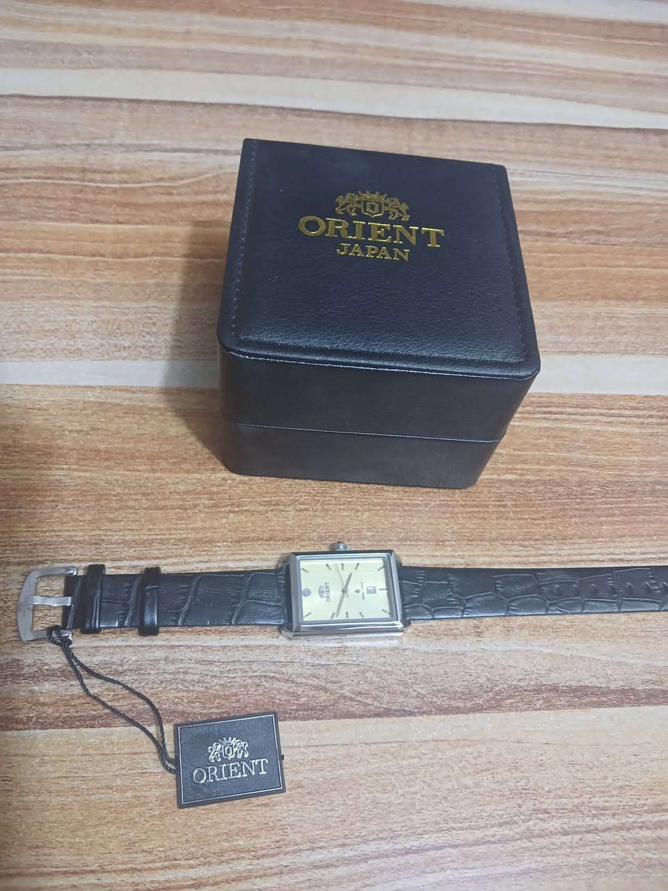 ساعه اورنيت باله باتري مكينه ياباني سير جلد مع علبته الاصليه 
سعر مع التوصيل 23 الف بالعافيه الي ياخذها


**إذا كنت صاحب هذا الإعلان وتريد حذفه لأي سبب، رجاءا أرسل رسالة إلى الدعم الفني**