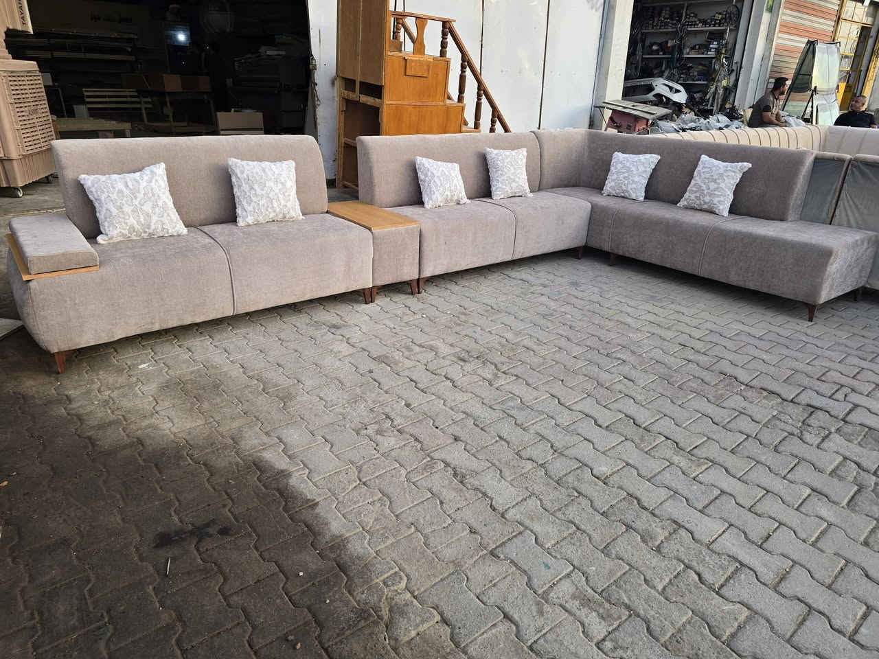 ديوان استراحه موديل أنيق وحديث من إنتاج وتصميم معمل قنفات جود


**إذا كنت صاحب هذا الإعلان وتريد حذفه لأي سبب، رجاءا أرسل رسالة إلى الدعم الفني**
