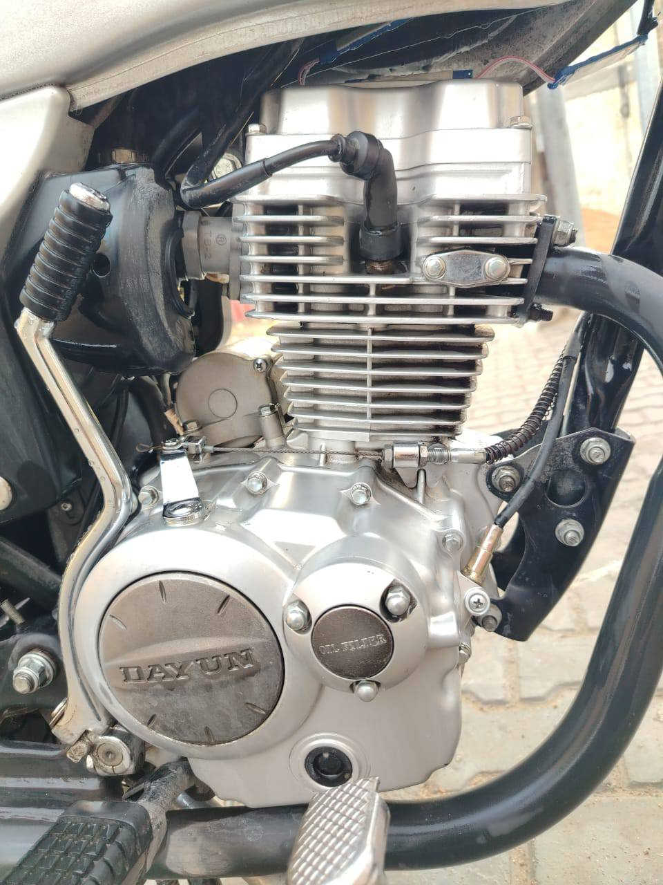 سلام عليكم دراجه دايوند عظم مديل 23 مال ثامر خلخال اصولي  السعر 1500 واحد ونص وبيها مجال قليل كربلاء حي الحر ***********
