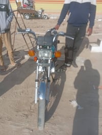 دراجة نارية • أوراق • ناصرية شارع عشرين