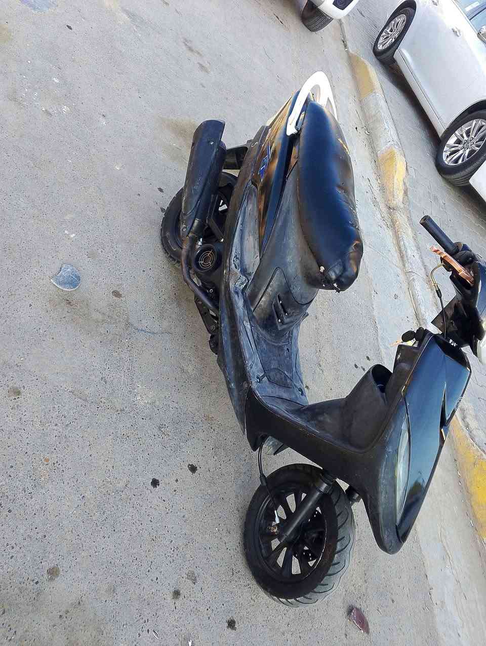 سلام عليكم ماكس عدله مكينه نضيفه ناعمه سلف شغال ليت بكليت هورن عداد بانزين وسرعه شغال نواقص بيه (بوش مال رباط وتريشه )مكاني بغداد بل حسينيه مال راشديه سعره 350بيه مجال)رقمي ***********
