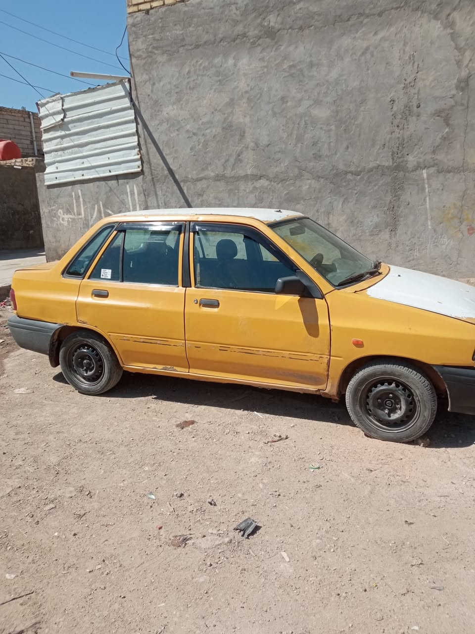 السلام عليكم سياره موديل 13 رقم بغداد صدامي راعيها ما اندله مقفوله سرقه سعر 10 ورقات المكان بابل ***********
