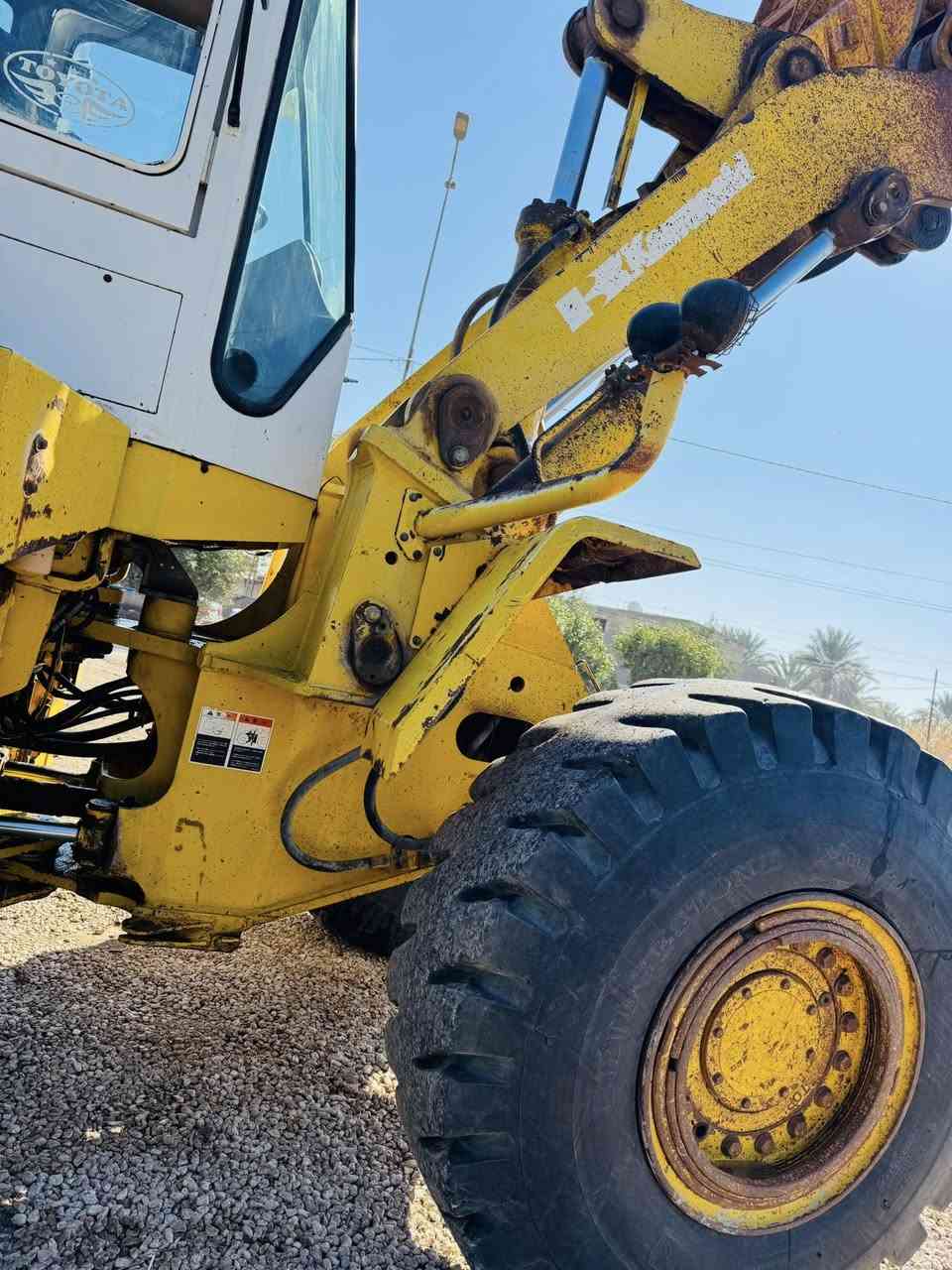 للبيع شفل كاوسكي حجم 85
موديل 98 بسمي 
محرك نيسان مكفول 
***********
***********
