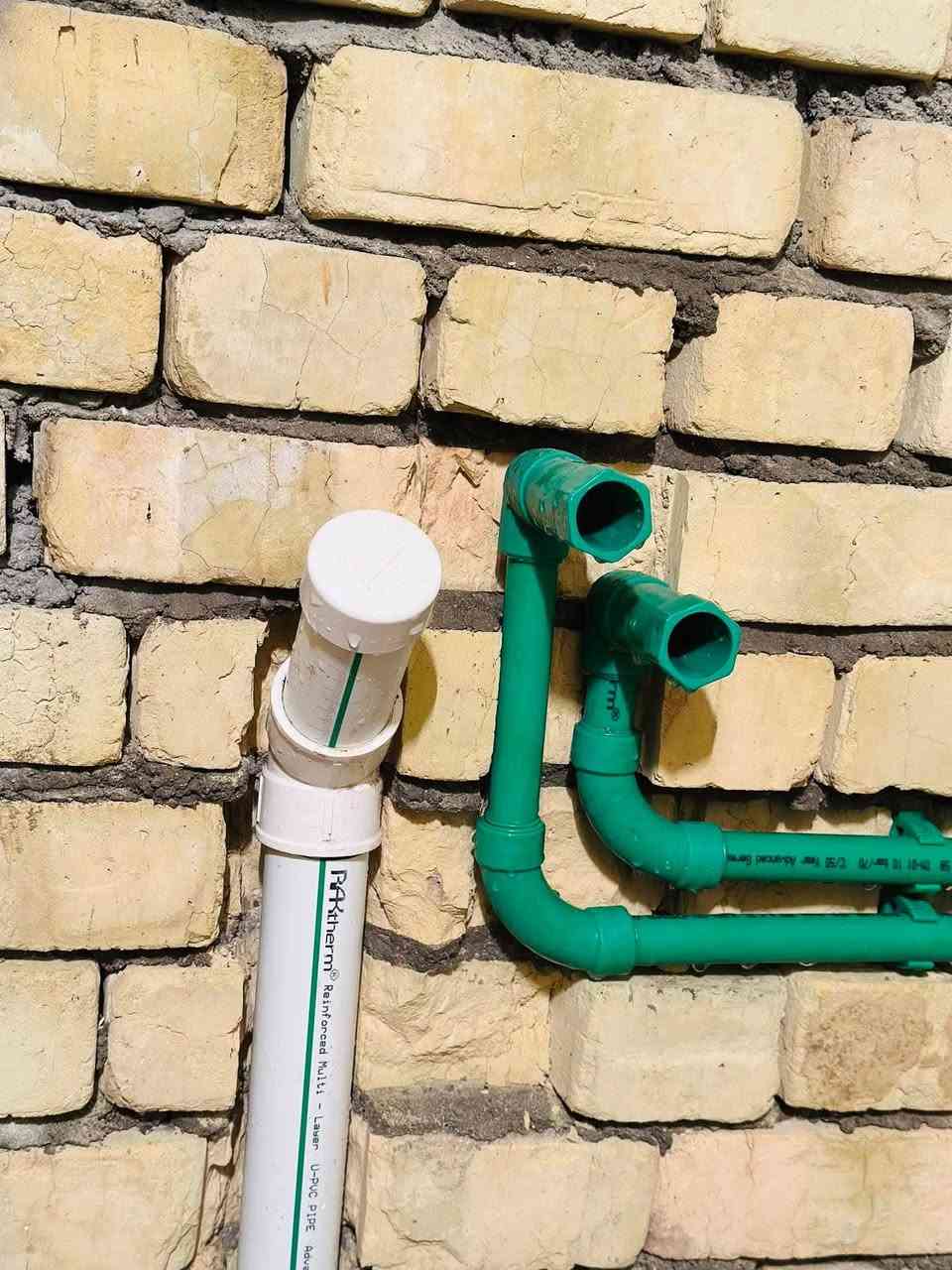 تأسيس الماء. نعمل في الحيرة المناذرة. المشخاب ***********
