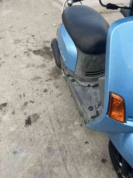 اول بارحة نزلتها من الرمبة الدراجة ماعجبتني اريد ابيعها دراجة جديدة مكفولة كفالة عامة اوراق كاملة نزلتها بمليون لحد يكسر بسعرها مو شراي لا تكسر بحلال غيرك رقم ***********
