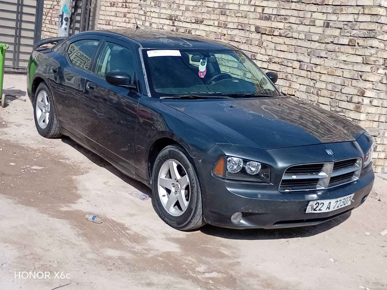 السلام عليكم جارجر 2008 كير مكينه وحداديه وتايرات نضيفات دواخل بلادي سيارة بدون حادث كلين داخله ماعدا شبر بالجاملغ الخلفي صبغ اثر جراد سيارة وارد كندي رقم شمالي اربيل راعيه كردي سيارة ما مشتغله خط فقط من دوام للبيت اداوم بيهه للعمارة ورجع شوكت ماتريد ترايك لايران سيارة عوزه حداديه خلفيه فقط وراعي يطلب 5وراقات باقي عليهه فقط يوكع من سعر السيارة سعرهه 105 ***********8 مكان السيارة ديوانيه
