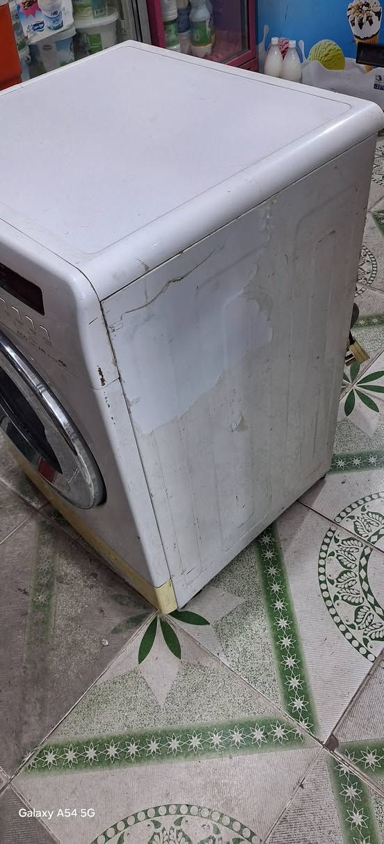 غساله توماتيك ٩ كيلو شغال علفحص ١٠٠ الف مكان هفالان ***********
