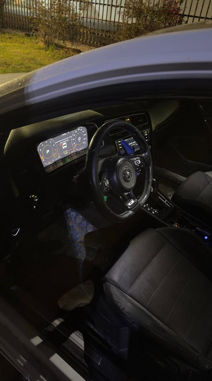 للبيع او المراوس .. 

Golf R 2016 mk7 
خليجي وكالة صباح

الممشى : 98،000 قابل للزياده 
بيها جاملغين مبدلات جانن كاربون فايبر وهسه بلون السيارة 
البنيد كاربون فايبر اصلي ، ويل قياس 19 مال R .. 
، 
التزويد .. 
توربو هايبرد stage2 
charge pipe 
h pipe 
y pipe 
دبات Corsa اكتف اكزوز 
نوزلات ريسنك 
بليكات ريسنك 
برمجة ايثانول 
برمجة استخدام يومي + برمجة دوسات 
، 
للتواصل : *********** 
او دايركت
