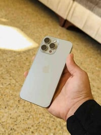 ايفون 16 برو ماكس لون تيتانيوم ذاكره 256 و بطاريه98 تك سيم  الجهاز نظي...