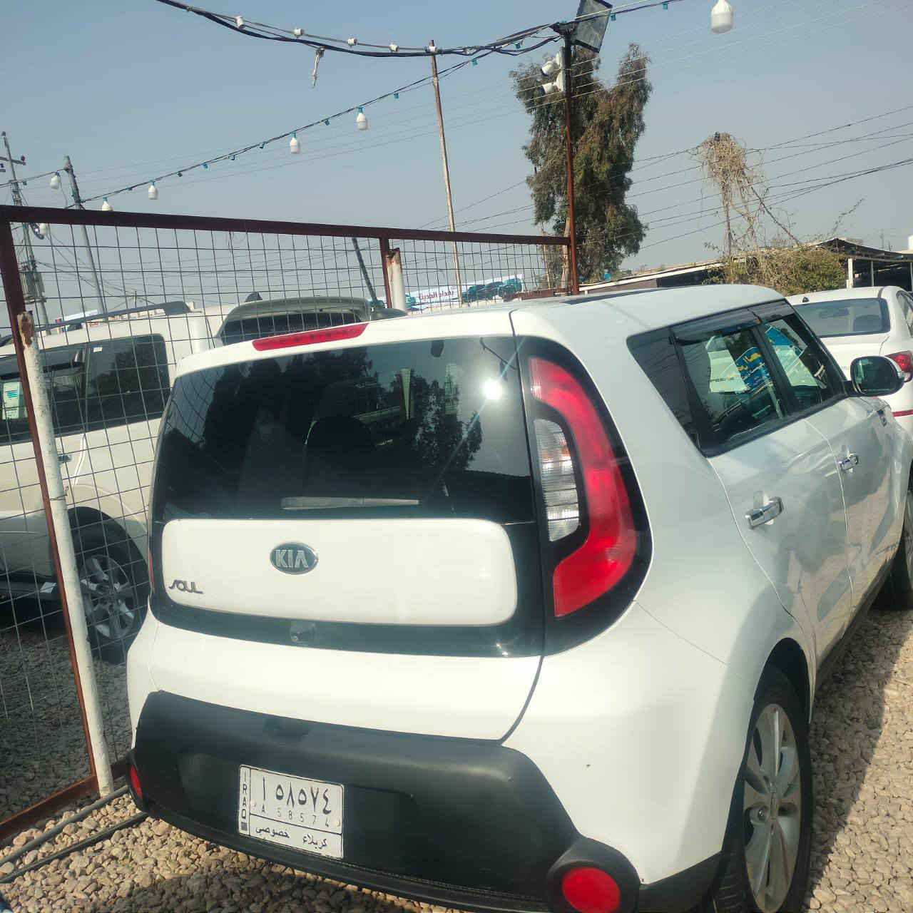 السلام عليكم
كيا صول موديل 16 
مكينة 2000
قطعتين تبديل وقطعتين صبغ 
السعر 115 وبيها مجال 
مكانها كربلاء حي المعلمين 
***********
