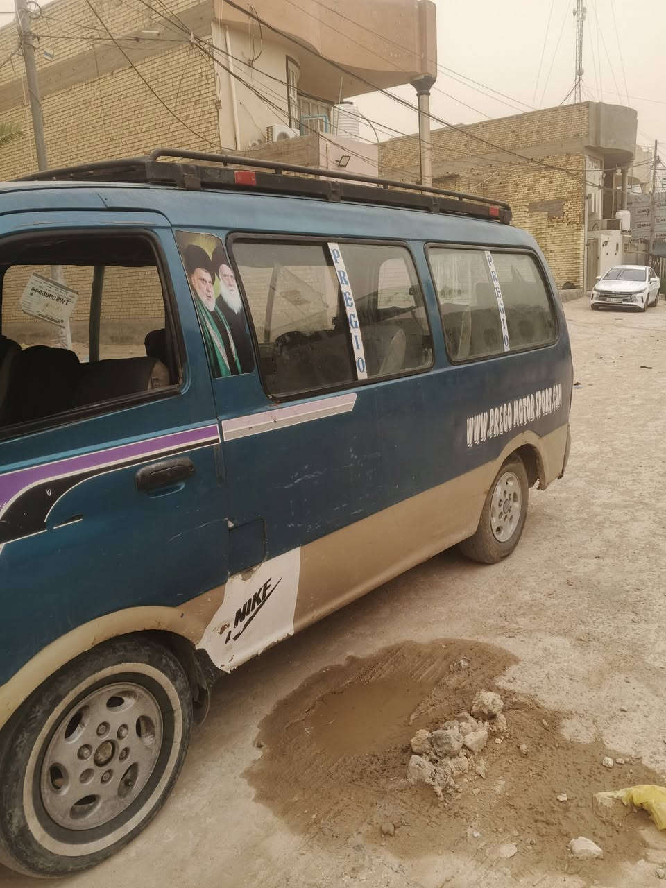 بريجو للبيع كير واكسن نضيفات بس مكينه كايمه موديل 96عنوان نجف حي العسكري كبل سعر 40وبيهه مجال شي قليقل اتواصل 
***********

