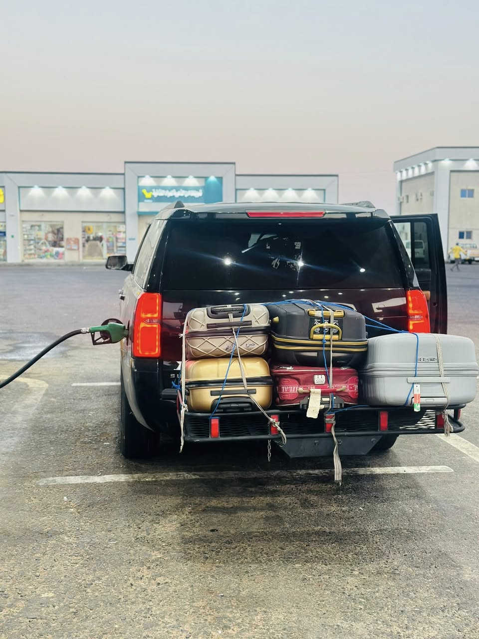 على بركه الله 
طالع يوم الاثنين او الثلاثاء 
من العراق الى السعوديه 
النفر 150 دولار 
واصل المدينه المنوره ومكه المكرمه 
الي عنده بريد او امانات حاضرين وتدللون 
اخوكم حجي محمد 

***********
