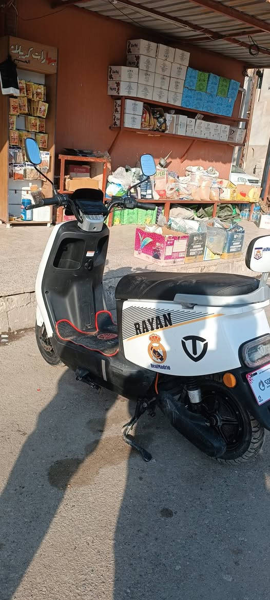 السلام عليكم ماطور للبيع الريان سرعه 70 الماطور نظيف حيل نظام رجوع خلف لايت عالي وناسي الماطور مال جناي باتريات يقرون 11 يعني باتريات فوك نص عمر السعر 600 بي مجال السعر ‏‪***********
